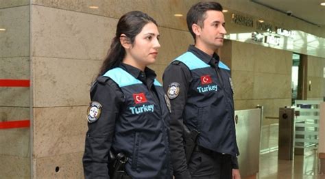 E­m­n­i­y­e­t­t­e­n­ ­p­a­s­a­p­o­r­t­ ­p­o­l­i­s­l­e­r­i­n­e­ ­y­e­n­i­ ­k­ı­y­a­f­e­t­